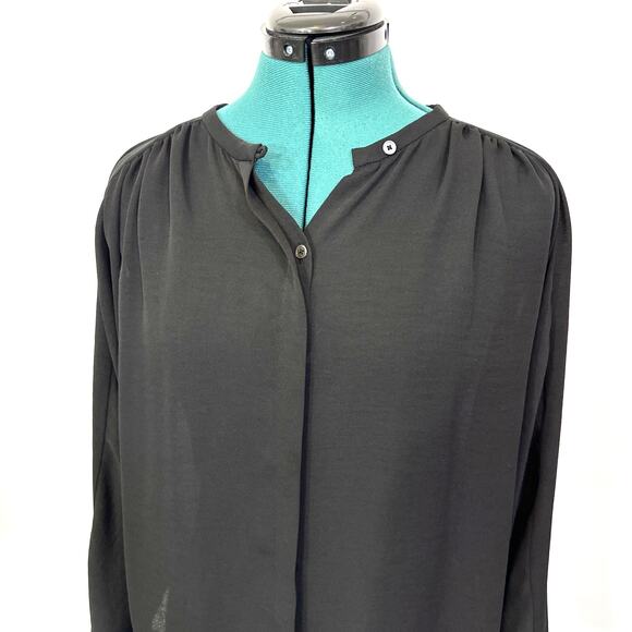 Aritzia‎ Babaton Women's Black Collarless Button Down Blouse Cropped Small - Picture 2 of 9